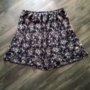 Floral print mini skirt with lining